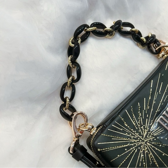 Dior Beauty Case with Crossbody and Handbag Straps - Picture 4 of 13